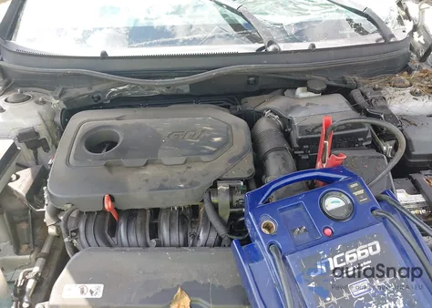 2016 Hyundai Sonata Sport z USA, uszkodzony, nr VIN 5NPE34AF3GH399331